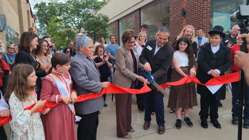 Bicentennial Timeline Mural Unveiled